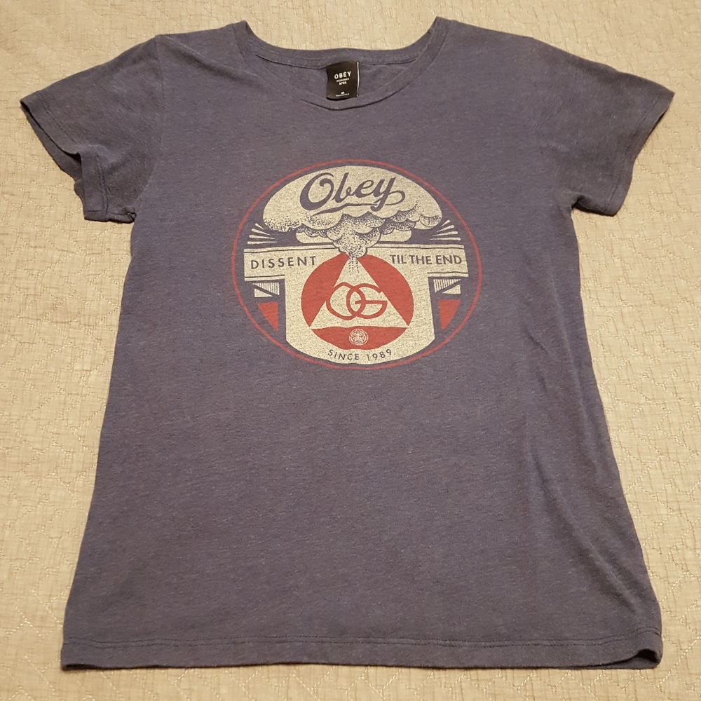 (4/$10) Obey t-shirt